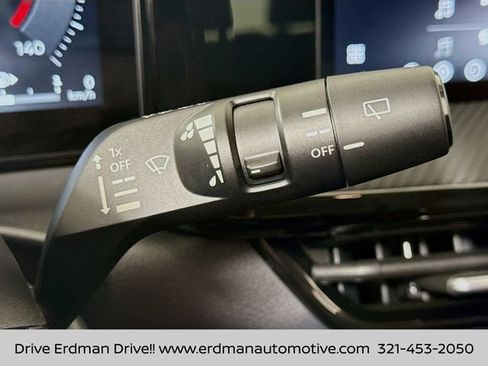 Used 2026 Nissan Kicks SR w/ Illumination Package image 16