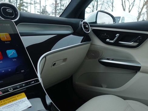 Used 2026 Mercedes-Benz GLC 300 4MATIC image 44