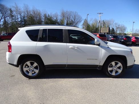 Used 2014 Jeep Compass 4WD image 32