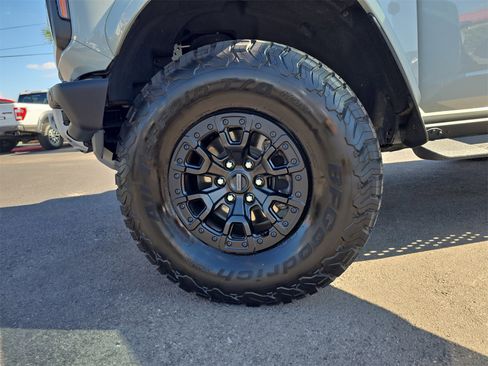 Certified 2024 Ford Bronco Raptor image 27