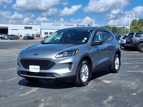 Used 2022 Ford Escape SE w/ Convenience Package image 2