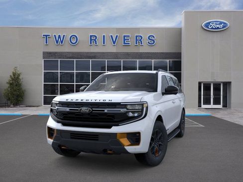 New 2026 Ford Expedition Tremor image 2
