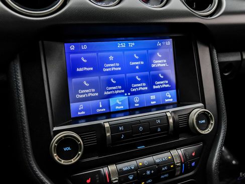 Used 2021 Ford Mustang Shelby GT500 w/ Technology Package image 76