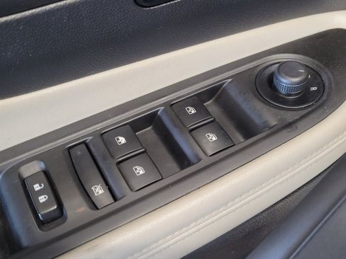 Used 2017 Buick Encore Preferred image 27