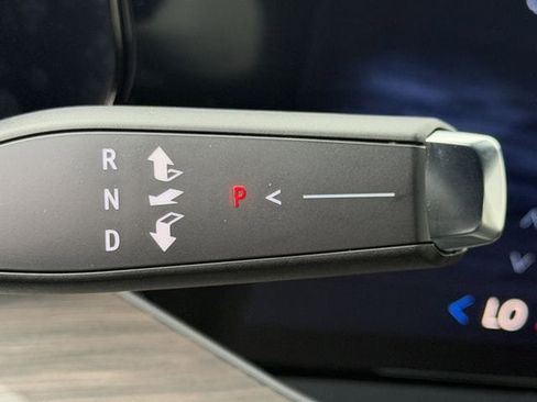 Used 2025 Chevrolet Tahoe LS image 19