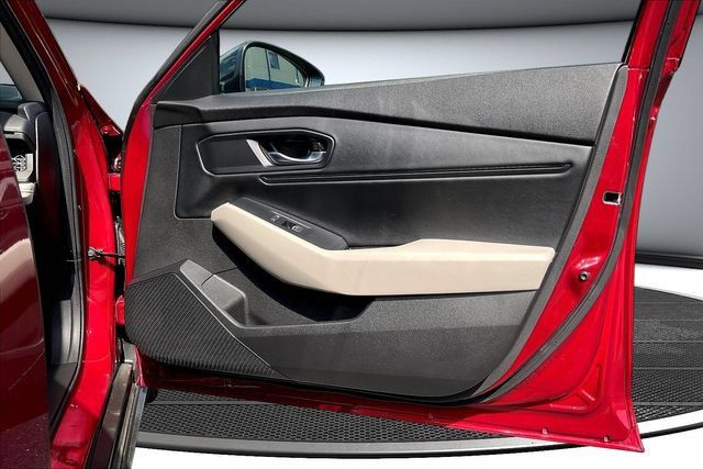 Certified 2025 Honda Accord SE image 30