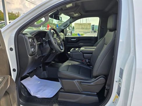 New 2025 GMC Sierra 3500 Pro w/ Convenience Package image 10