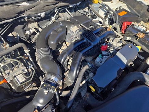 Used 2013 Subaru Outback 2.5i Limited image 12