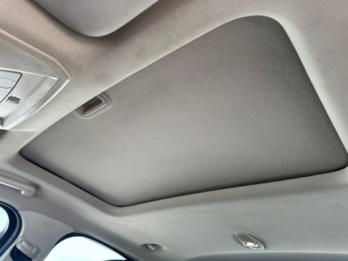 Used 2018 Ford Focus SEL image 18