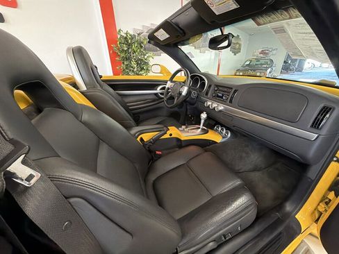 Used 2004 Chevrolet SSR w/ Preferred Equipment Group image 14