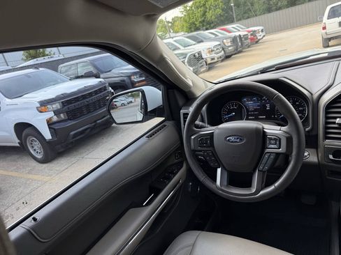 Used 2020 Ford Expedition XLT w/ Equipment Group 202A RWD image 21