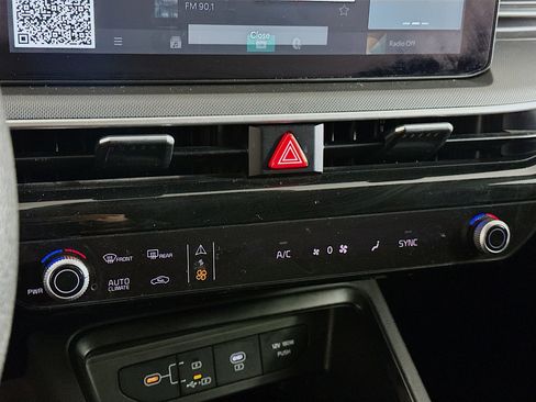 Used 2025 Kia K5 LXS image 22