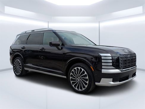 Used 2026 Hyundai Palisade Calligraphy image 1