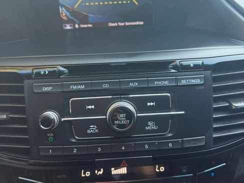 Used 2017 Honda Accord Sport image 11