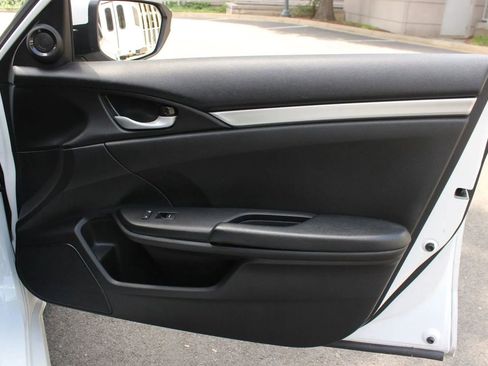 Used 2021 Honda Civic Sport image 25