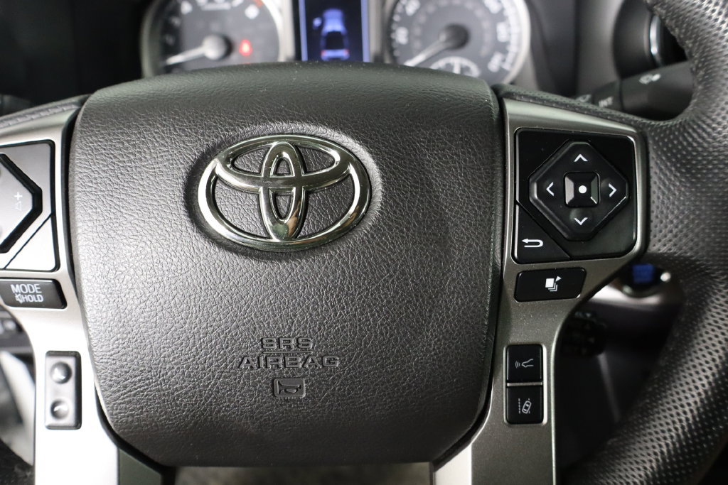 Used 2023 Toyota Tacoma SR5 AWD/4WD image 10