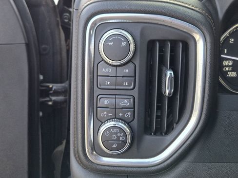 Used 2019 GMC Sierra 1500 AT4 w/ AT4 Premium Package image 25