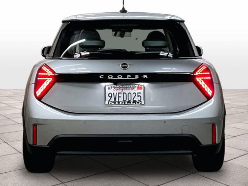 Certified 2025 MINI Cooper 2-Door Hardtop image 6