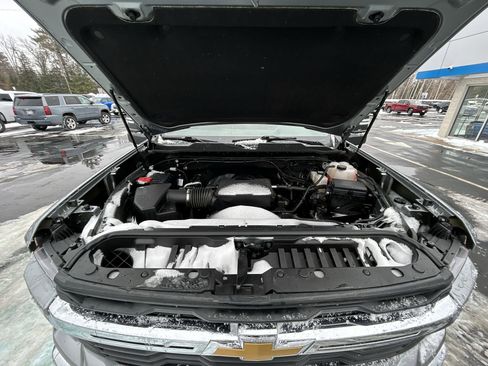 Used 2025 Chevrolet Silverado 2500 LT w/ Convenience Package image 22