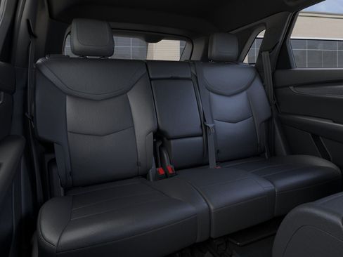 New 2025 Cadillac XT5 Luxury image 17