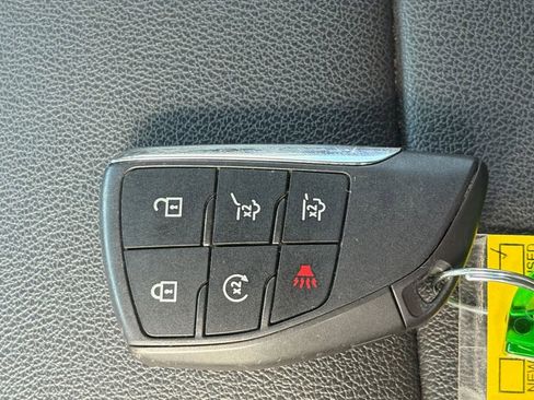 Used 2024 Chevrolet Tahoe LT image 32