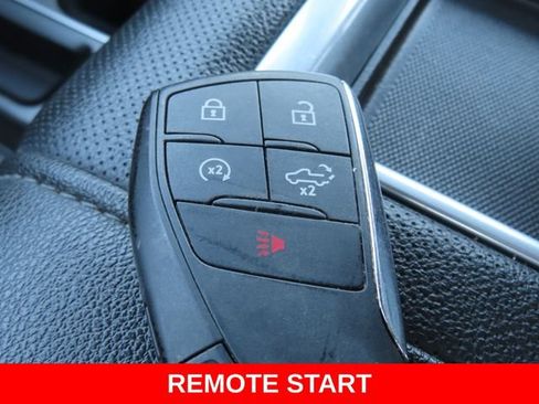 Used 2022 Chevrolet Silverado 1500 LTZ AWD/4WD image 37