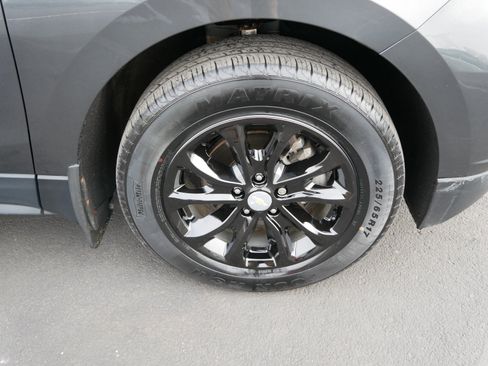 Used 2018 Chevrolet Equinox LT image 15