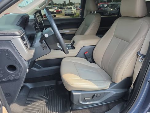 Used 2022 Ford Expedition Max XLT AWD/4WD image 11