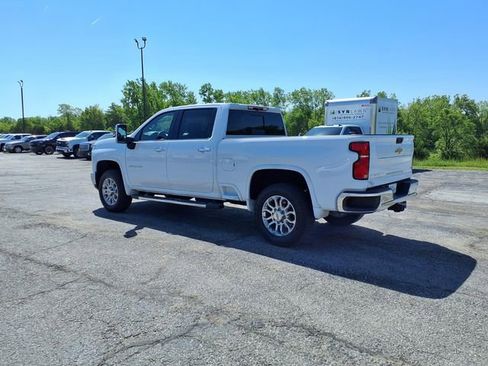 Used 2025 Chevrolet Silverado 2500 LTZ w/ LTZ Premium Package AWD/4WD image 34