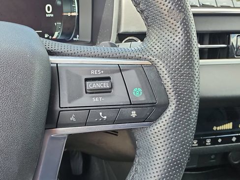 Used 2024 Mitsubishi Outlander SE Black Edition FWD image 23