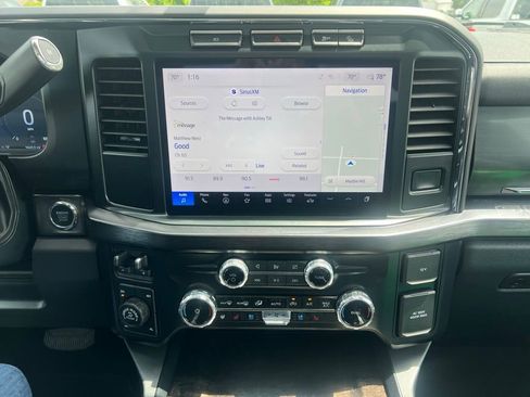 Used 2023 Ford F250 Lariat w/ Tremor Off-Road Package AWD/4WD image 28
