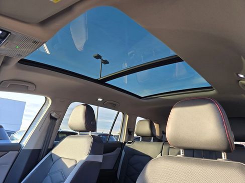 New 2026 Volkswagen Atlas Peak Edition image 25