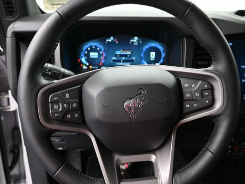 New 2025 Ford Bronco Badlands image 15