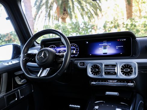 Used 2025 Mercedes-Benz G 580 w/ EQ Technology image 21