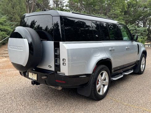 Used 2023 Land Rover Defender 130 X AWD/4WD image 5