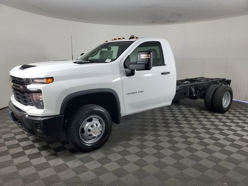 New 2026 Chevrolet Silverado 3500 W/T w/ WT Convenience Package RWD image 7