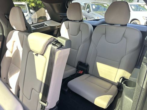 Certified 2026 Volvo XC90 B5 Plus image 23