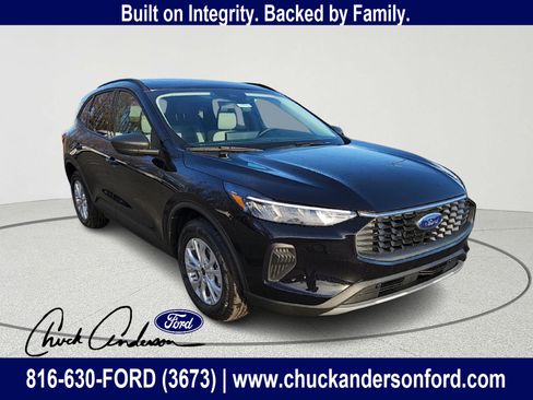 New 2025 Ford Escape Active w/ Active Premium Tech Pack AWD/4WD image 1