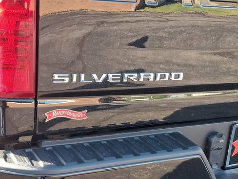Used 2025 Chevrolet Silverado 2500 Custom AWD/4WD image 30