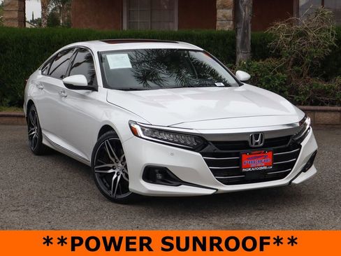 Used 2021 Honda Accord Touring image 2