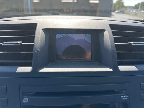 Used 2012 Toyota Highlander SE FWD image 14