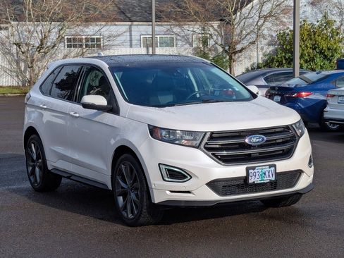 Used 2018 Ford Edge Sport w/ Equipment Group 401A image 7
