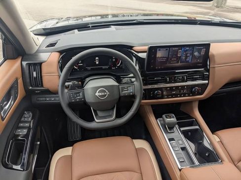 New 2026 Nissan Pathfinder Platinum FWD image 30