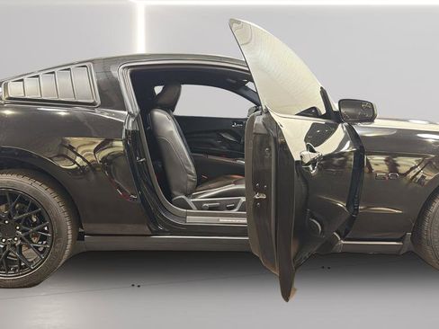 Used 2011 Ford Mustang GT Premium w/ Comfort Pkg image 32