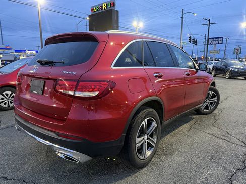 Used 2016 Mercedes-Benz GLC 300 4MATIC image 2
