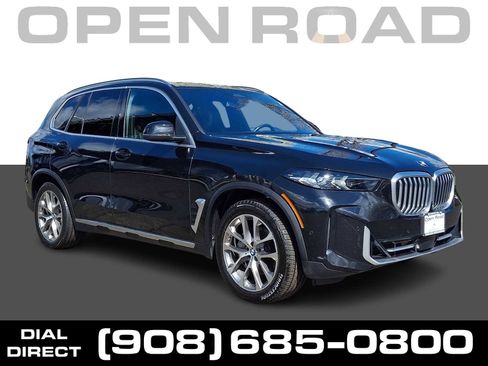 Used 2024 BMW X5 xDrive40i AWD/4WD image 1