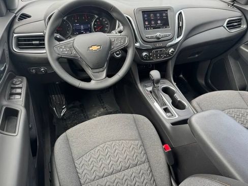 Used 2023 Chevrolet Equinox LT AWD/4WD image 10