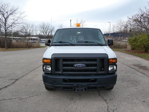 Used 2013 Ford E-150 and Econoline 150 w/ PWR Group image 2