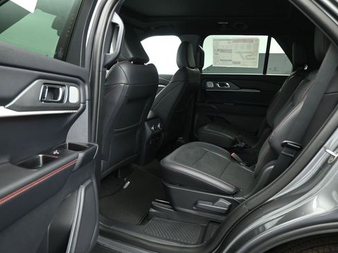 New 2026 Ford Explorer ST w/ Sun And Sound Package image 18