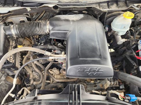 Used 2023 RAM 1500 Classic SLT w/ Electronics Group AWD/4WD image 30